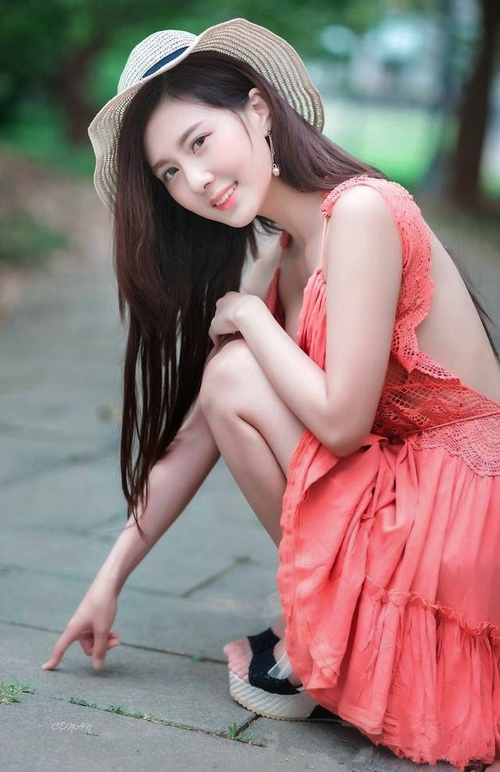 “东部决赛激战正酣，谁将夺冠之路？`，东部决赛是哪两队