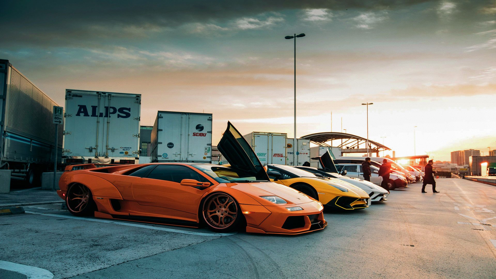 西甲裁判语言模型在多语言环境下提升判罚效率，国际比赛裁判语言